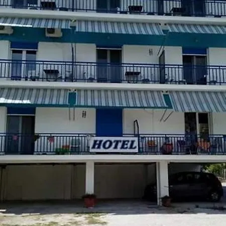 To Giouli Hotel Wolos