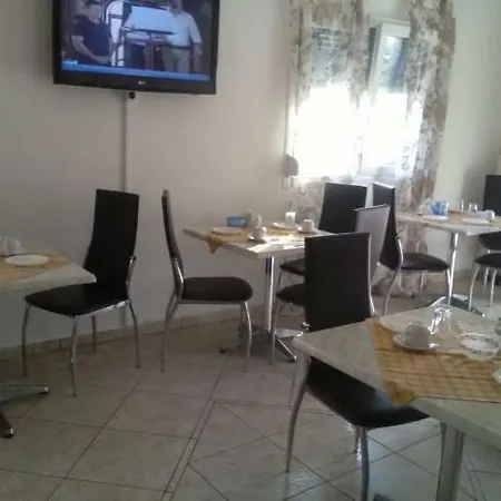 Hotel To Giouli