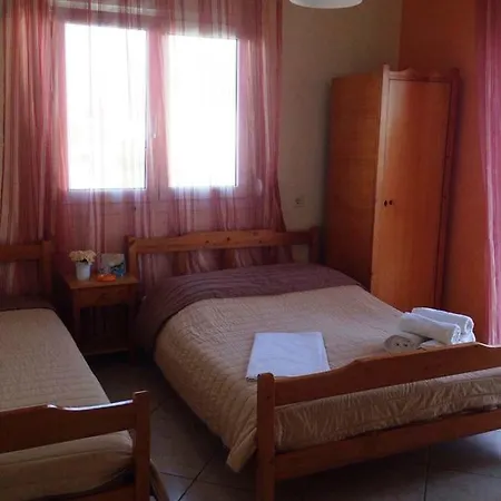 To Giouli Отель Волос