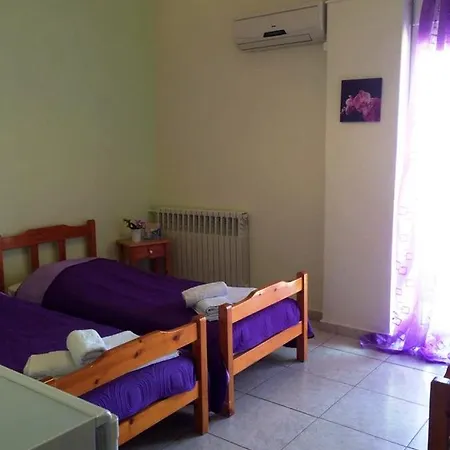Отель To Giouli Волос