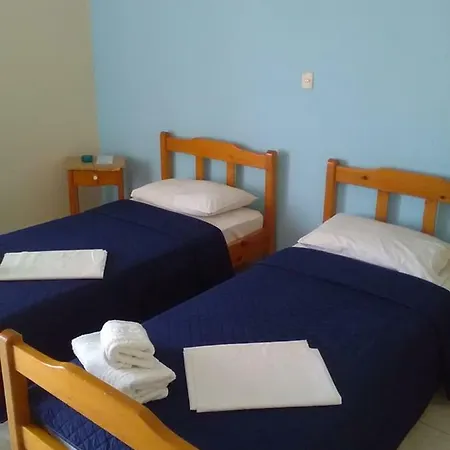 Отель To Giouli *