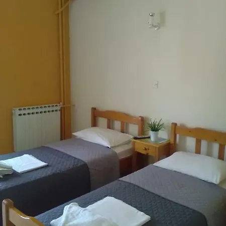 To Giouli Отель