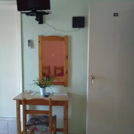 To Giouli Отель